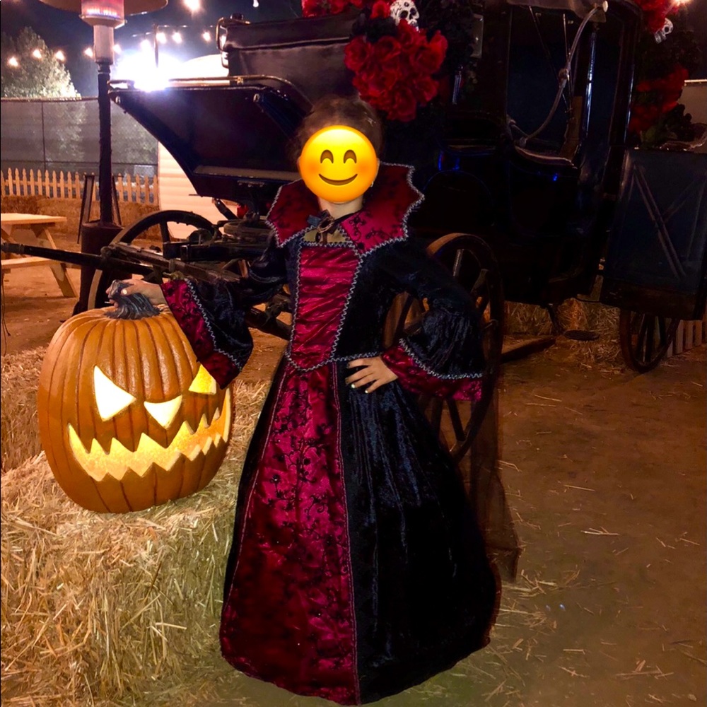 Halloween Vampire costume 6/7 y.o.